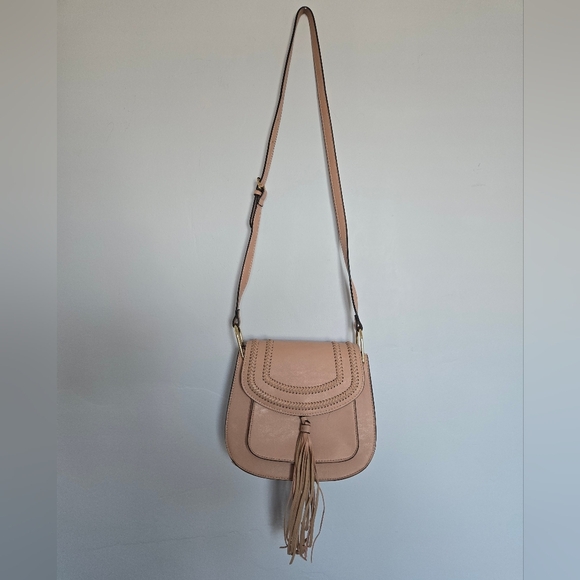 Elegant Light Pink Crossbody Bag - Picture 1 of 6
